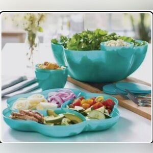 Tupperware Chip N Dip Bowl Set Cover Serving Tray with 2 Bowls New